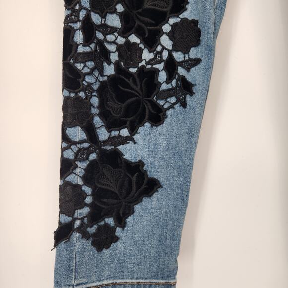 Boston Proper Blue Denim Black Lace Applique High Rise Skinny Jeans Women's 14 - Picture 8 of 9